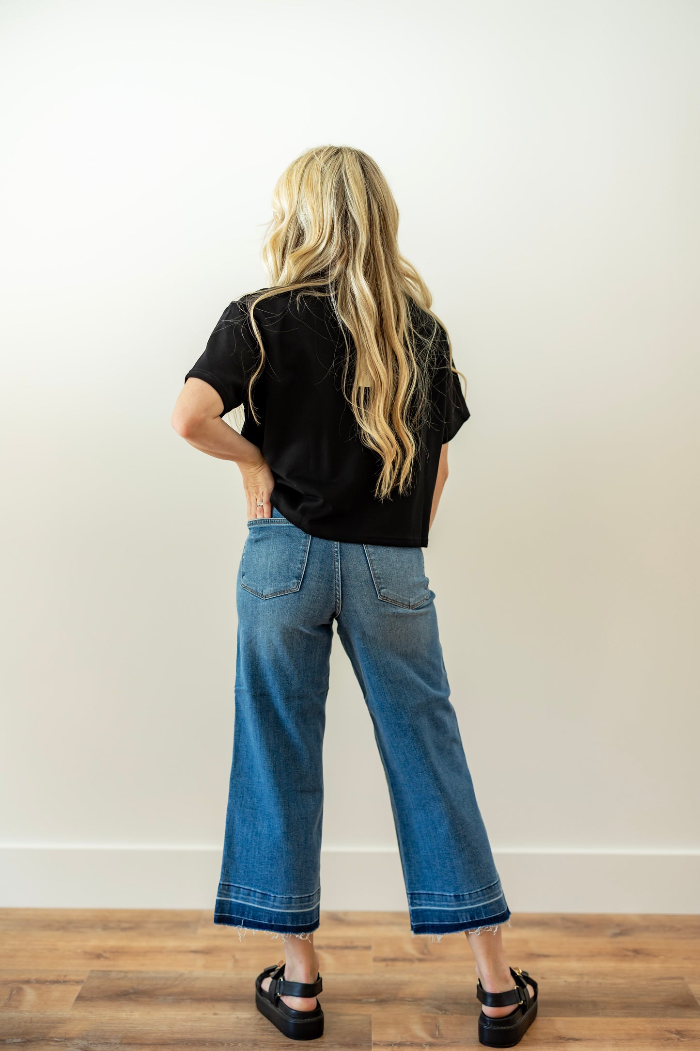 Tummy Control Denim Crop Pant