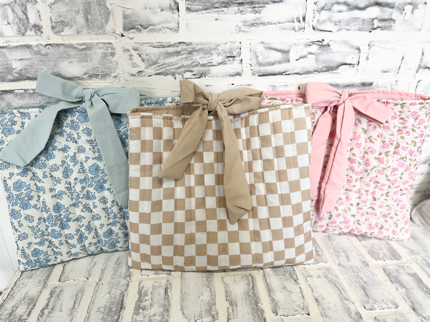 Checkered Bow Bible Case