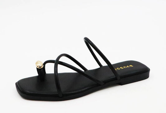 Black Criss Cross Toe Sandal